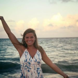 Meet your Posher, Elizabeth